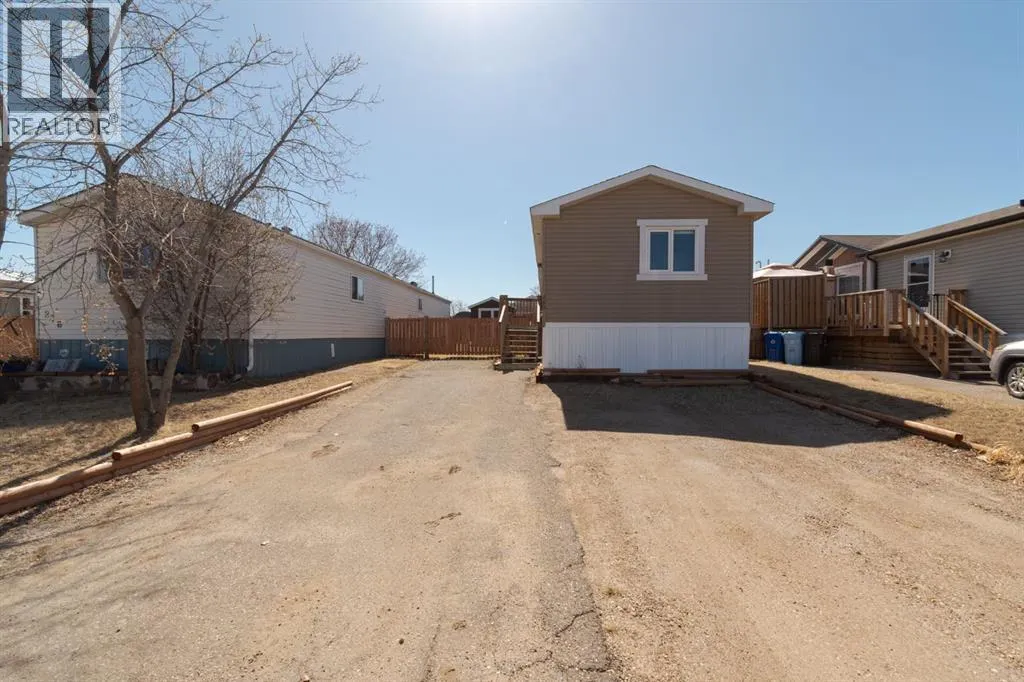 280 Clausen Crescent
