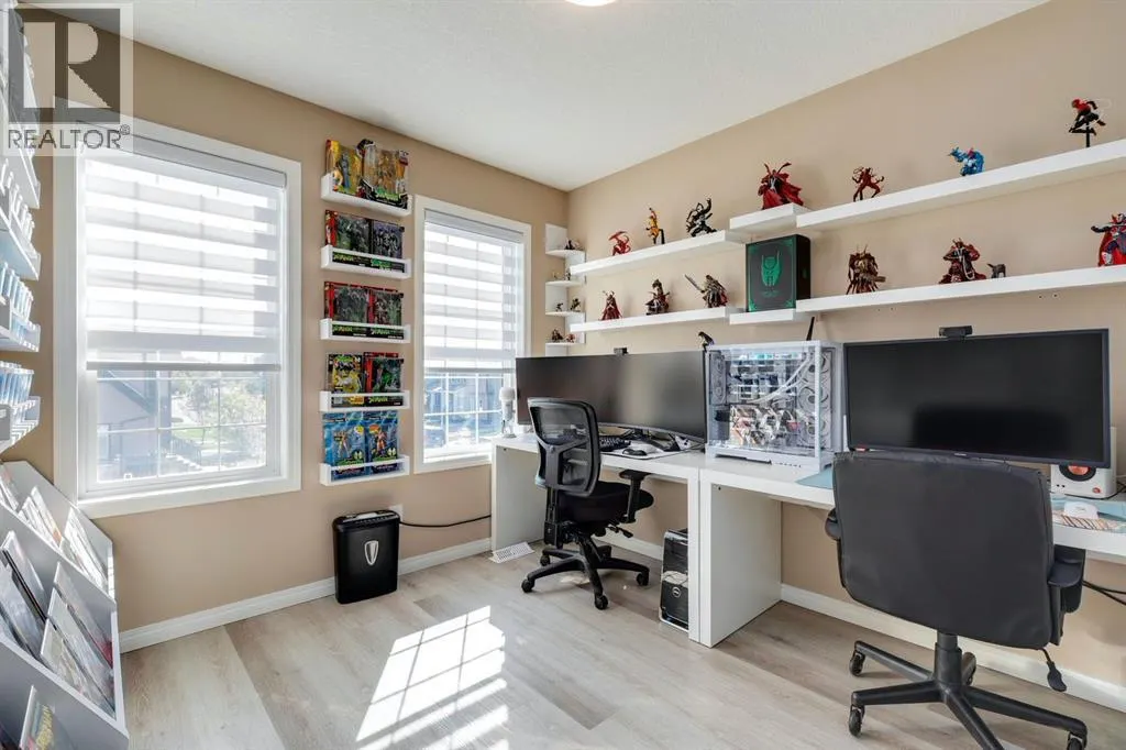87 Mahogany Grove SE