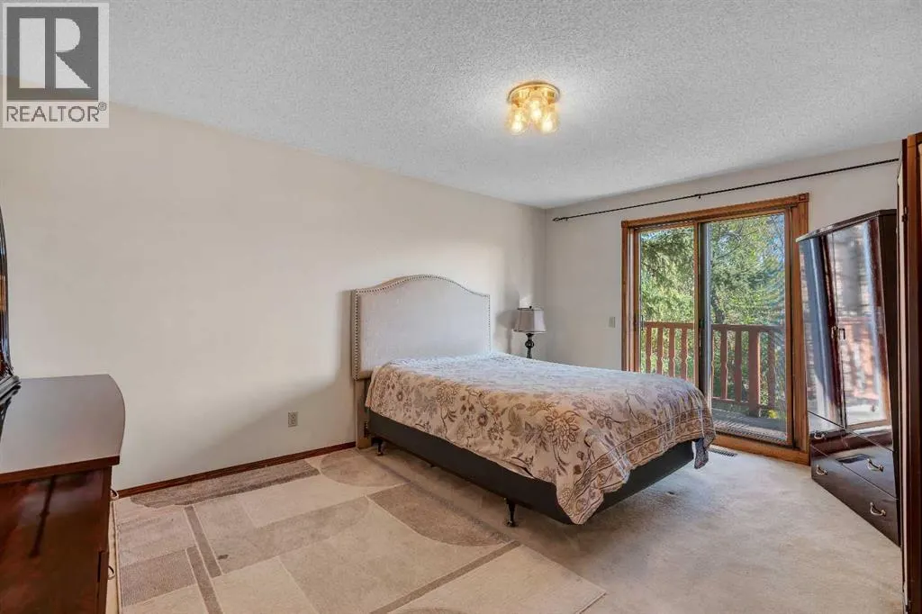 63 Edgehill Crescent NW