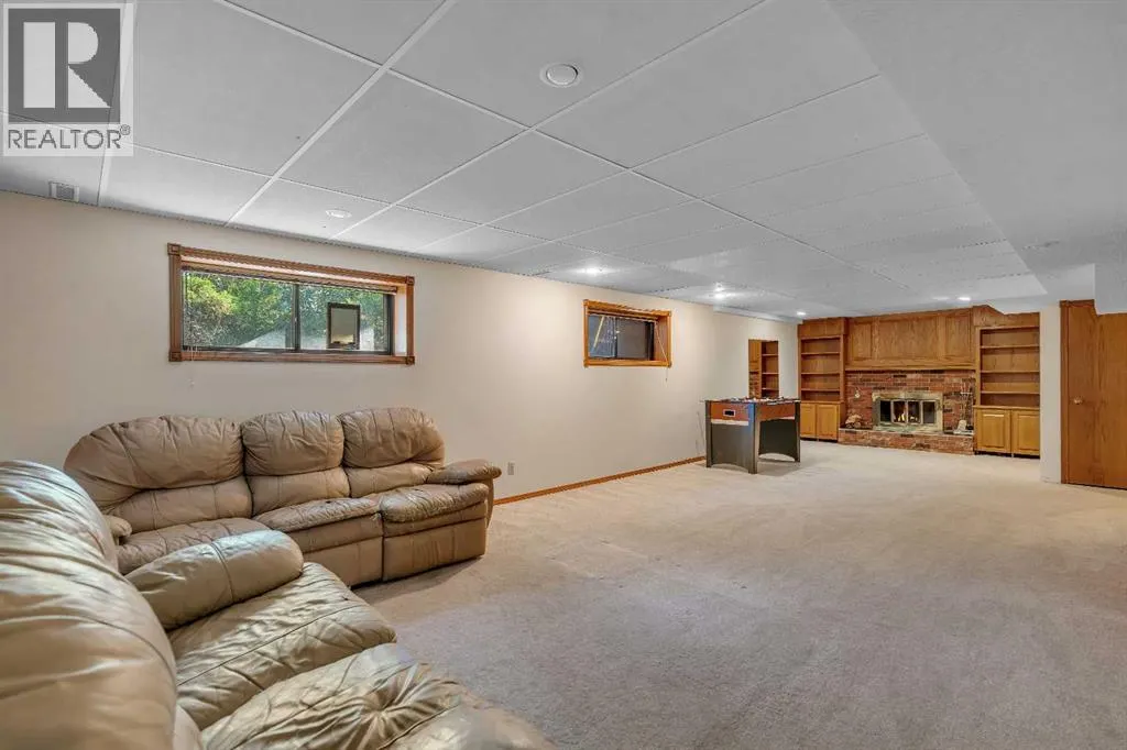 63 Edgehill Crescent NW