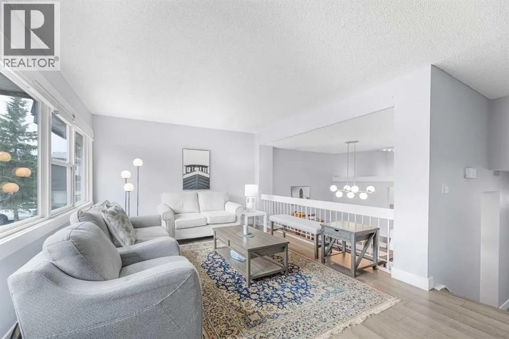 352 Brae Glen Road SW