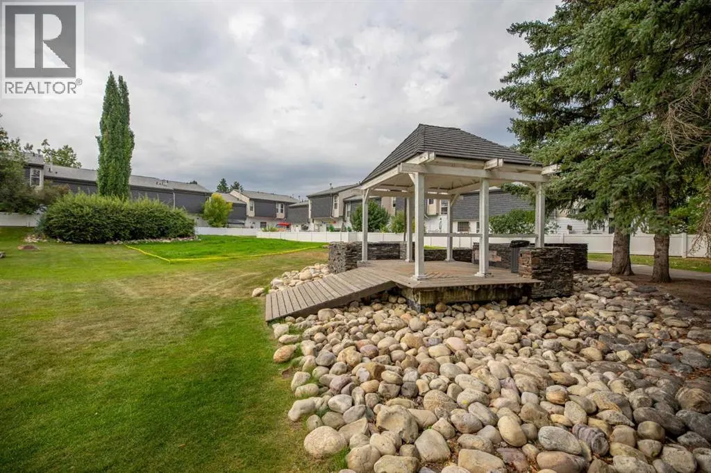 352 Brae Glen Road SW