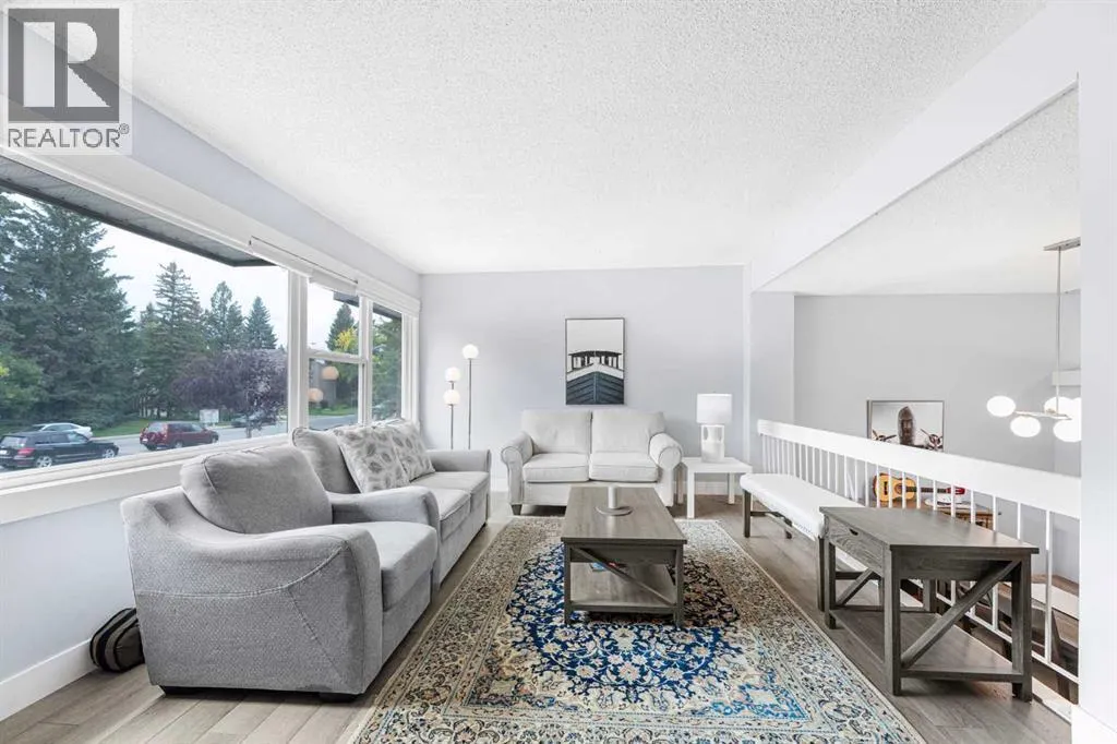 352 Brae Glen Road SW