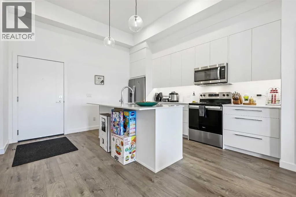 3121, 60 Skyview Ranch Road NE