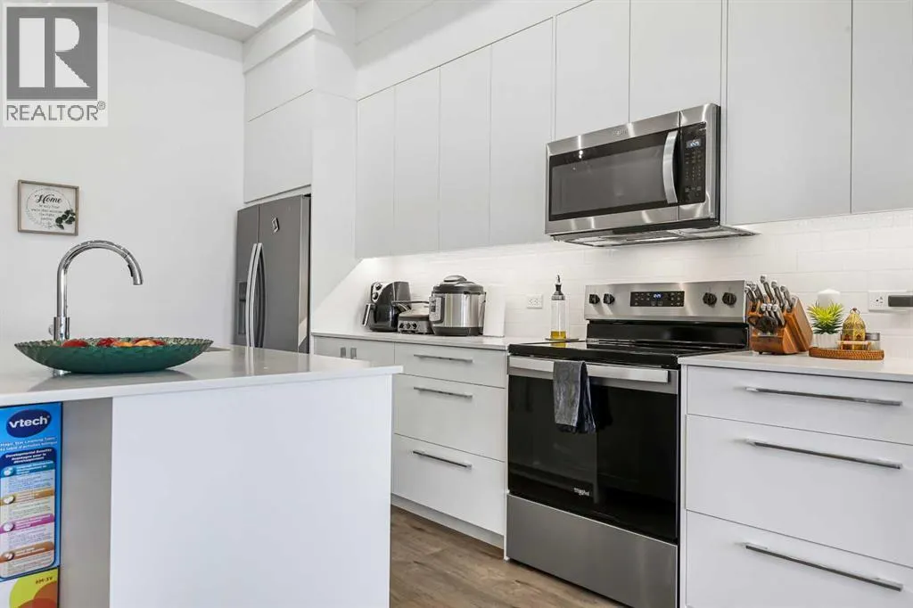 3121, 60 Skyview Ranch Road NE