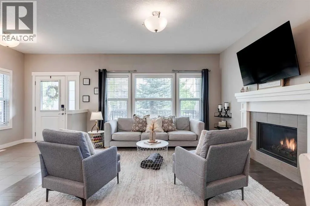 22 Drake Landing Boulevard