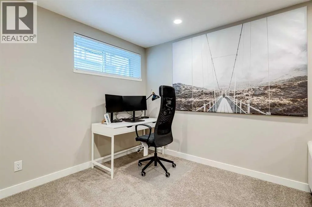 22 Drake Landing Boulevard