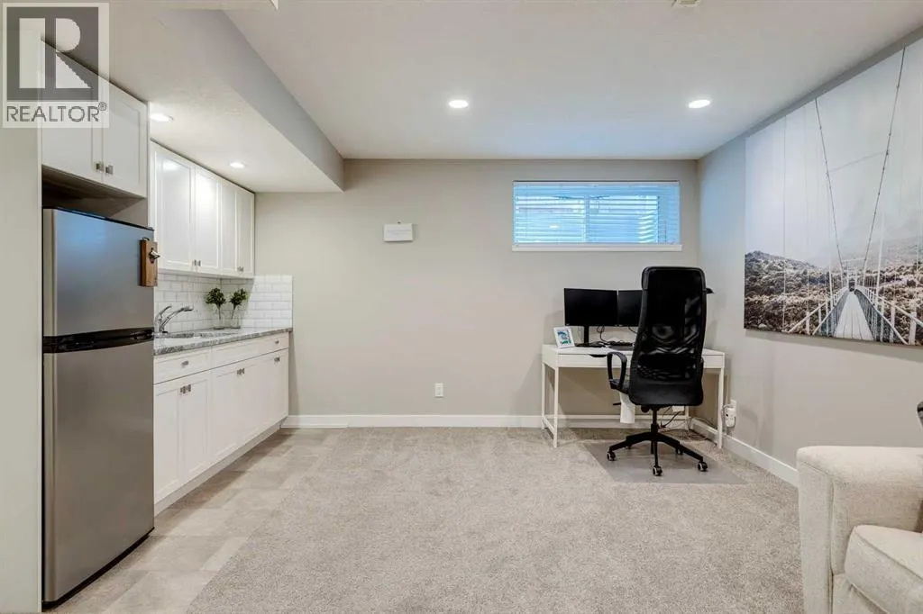 22 Drake Landing Boulevard