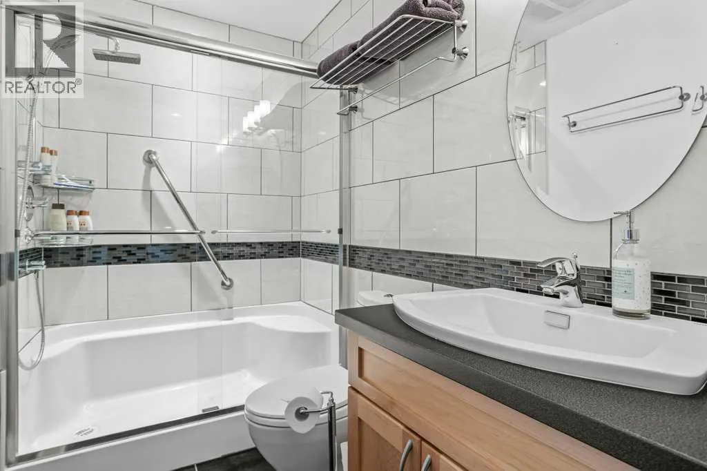 319 Hoodoo Crescent