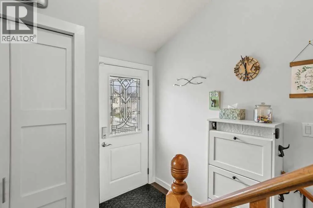 319 Hoodoo Crescent