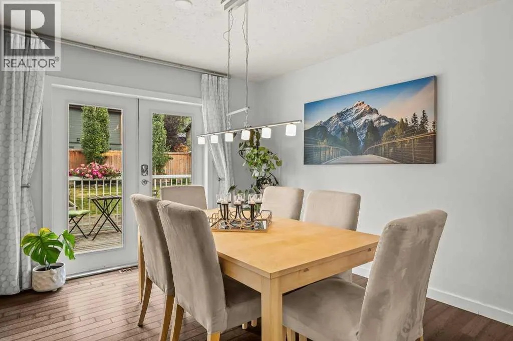319 Hoodoo Crescent