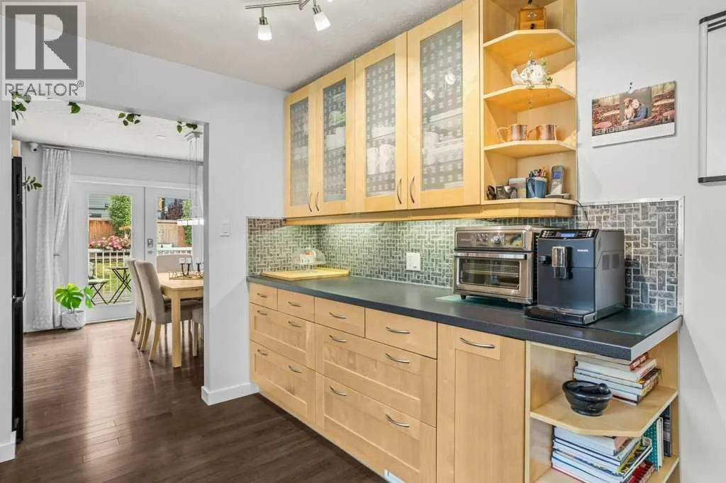 319 Hoodoo Crescent