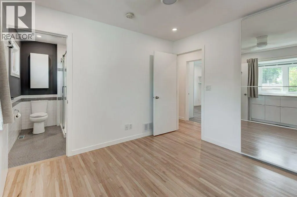 112 Selkirk Drive SW