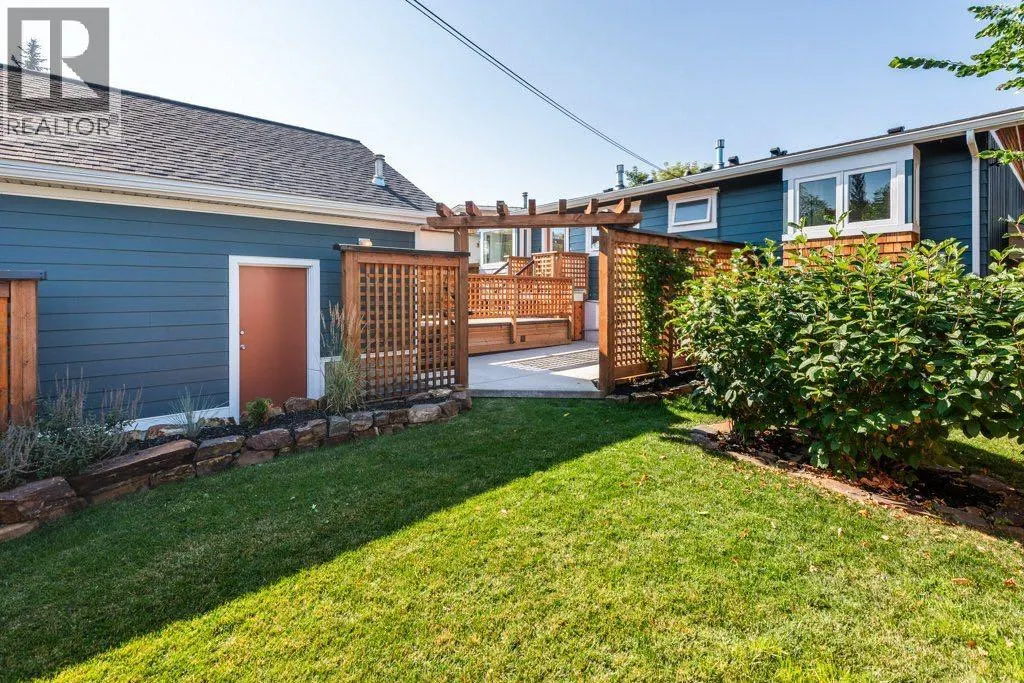 112 Selkirk Drive SW