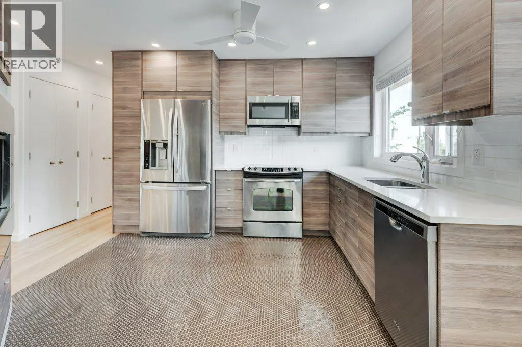 112 Selkirk Drive SW