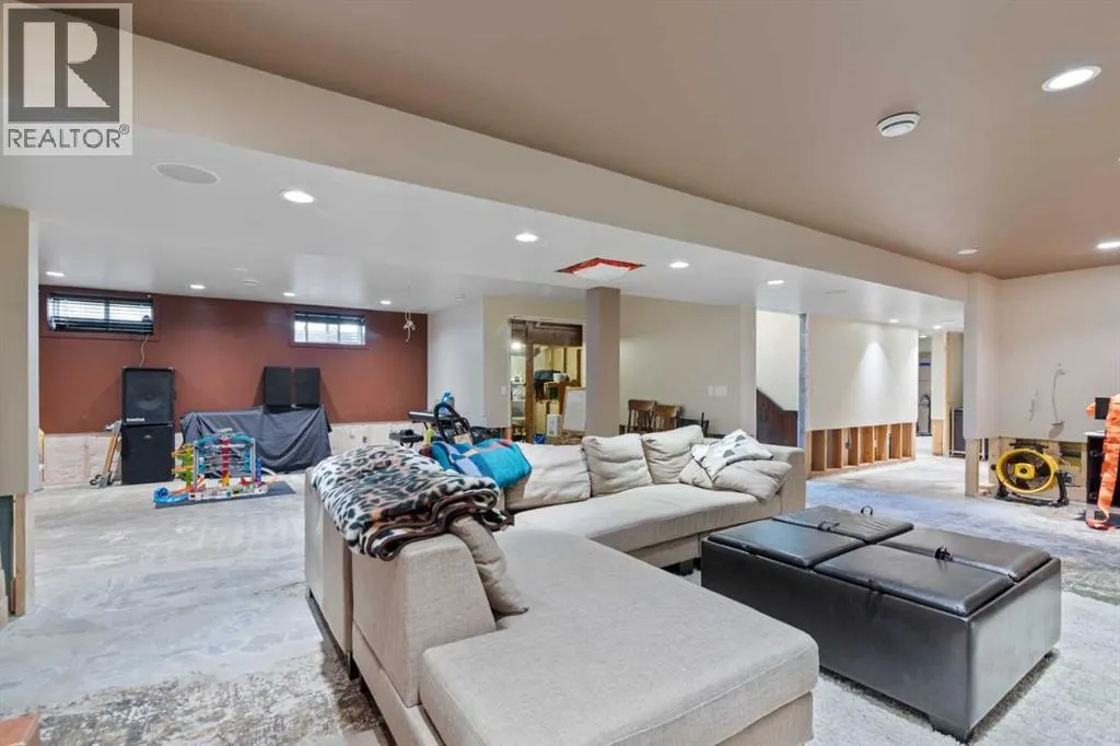 6847 Lawrence Court SW