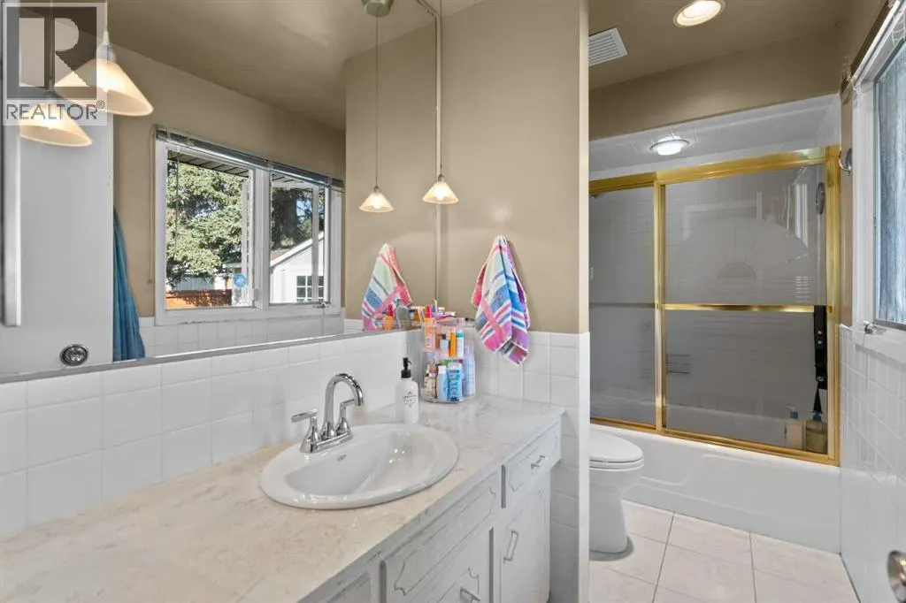 6847 Lawrence Court SW