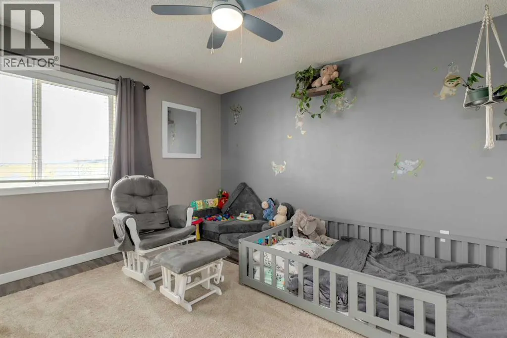 370 Elgin View SE