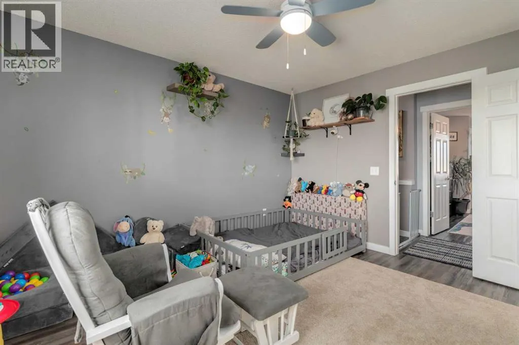 370 Elgin View SE