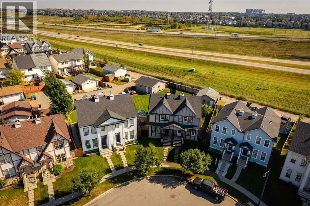 370 Elgin View SE