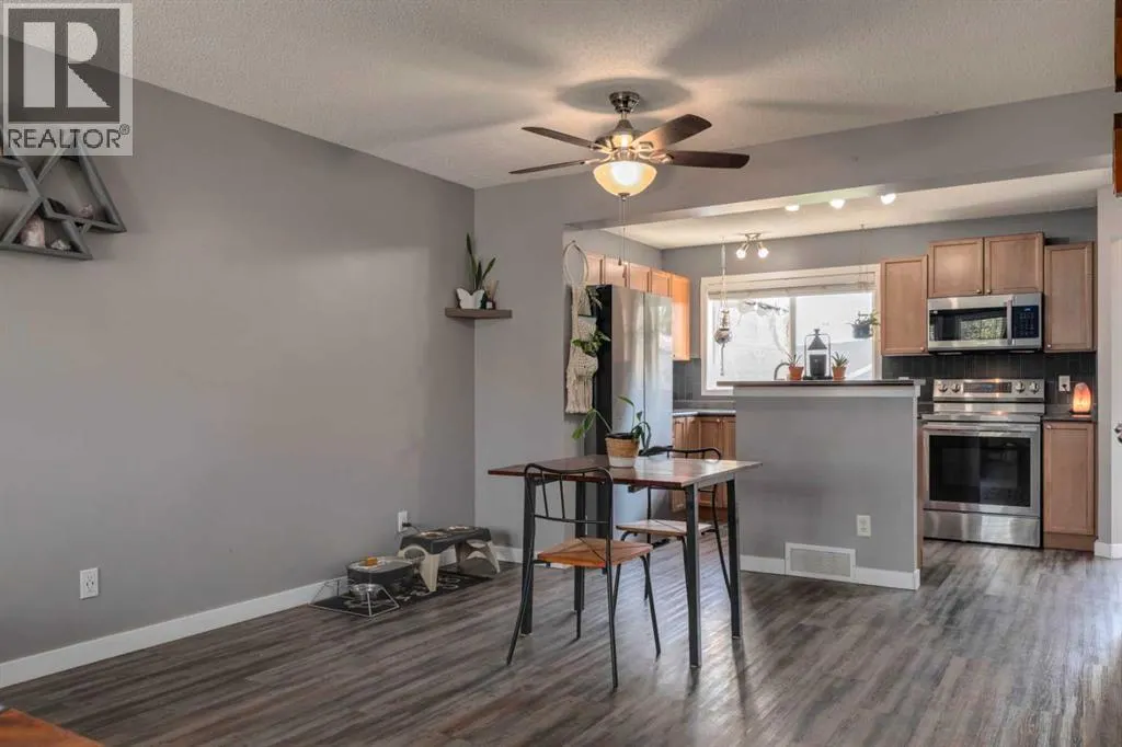 370 Elgin View SE