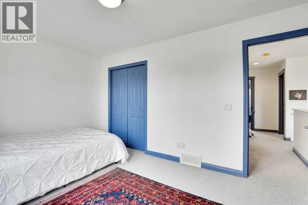 204 Covehaven Gardens NE