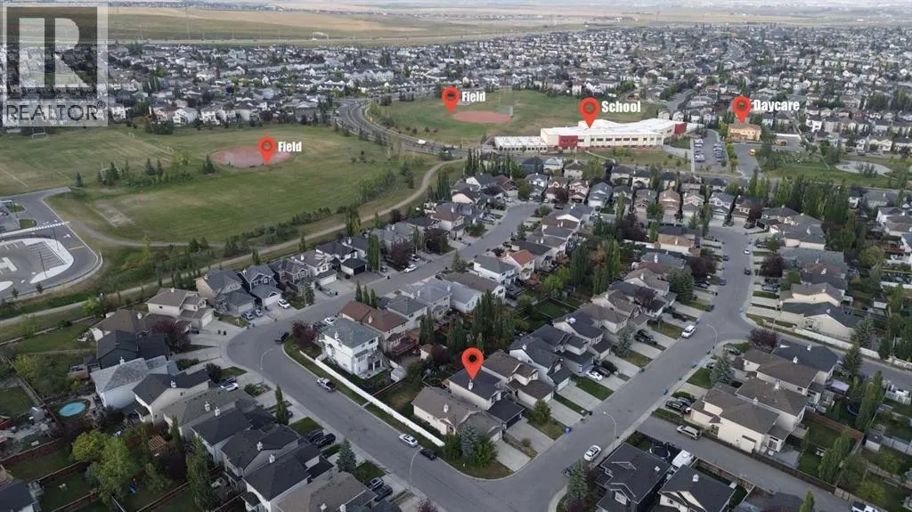 204 Covehaven Gardens NE