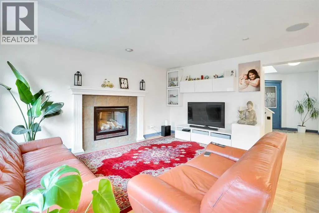 204 Covehaven Gardens NE