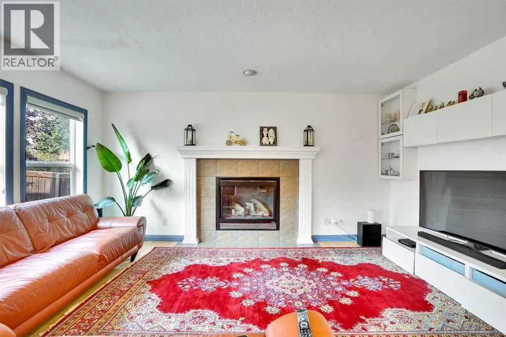 204 Covehaven Gardens NE