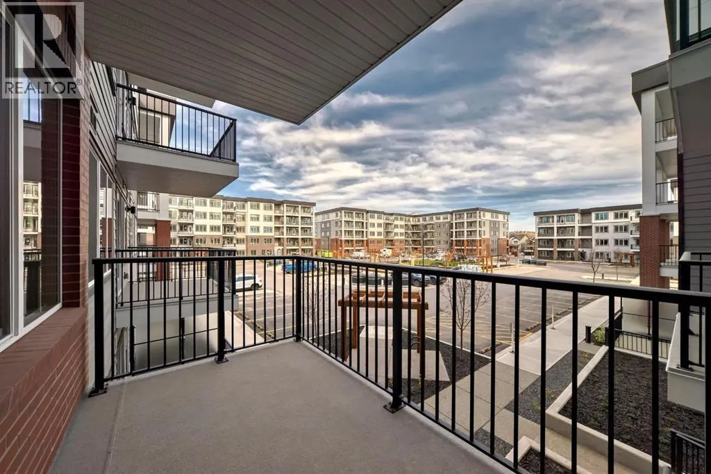 1218, 6 Merganser Drive W
