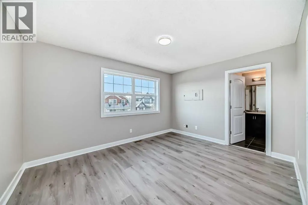 11 Skyview Springs Manor NE