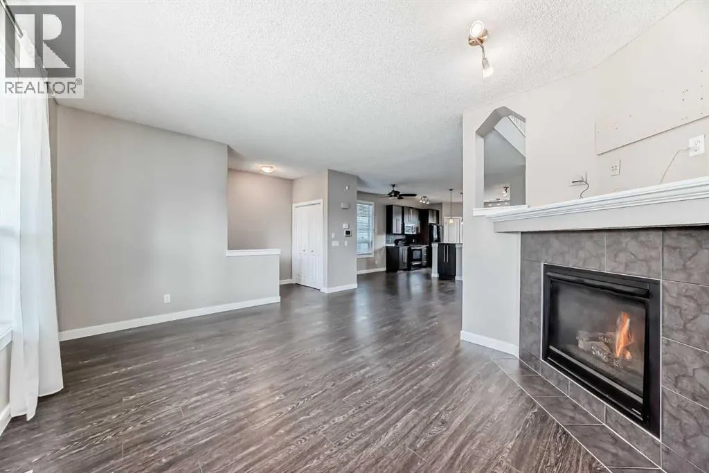 11 Skyview Springs Manor NE
