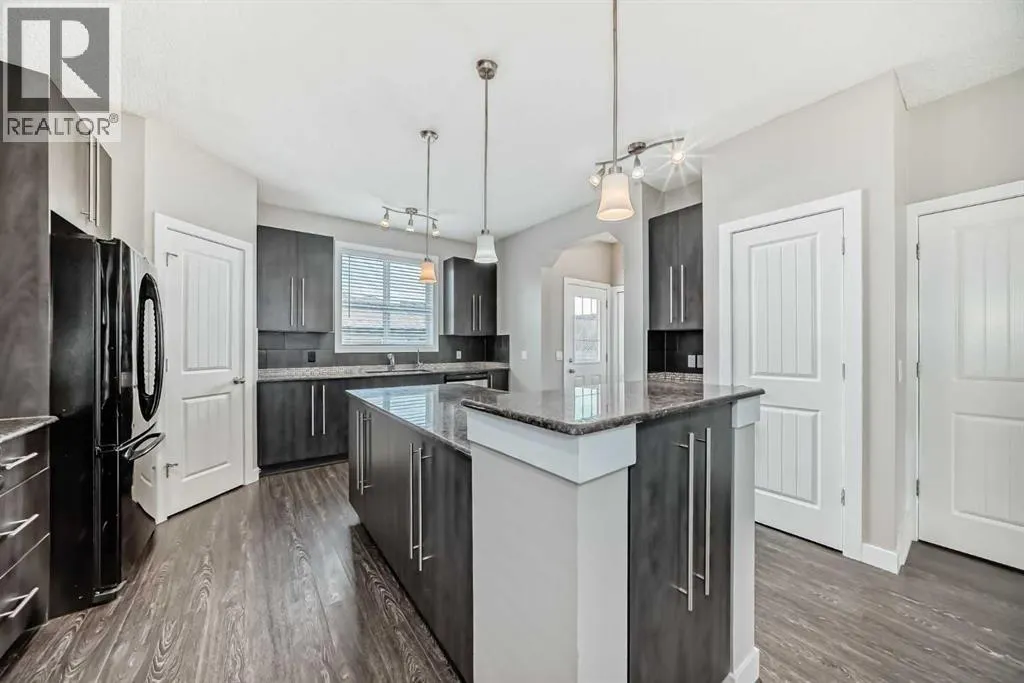 11 Skyview Springs Manor NE