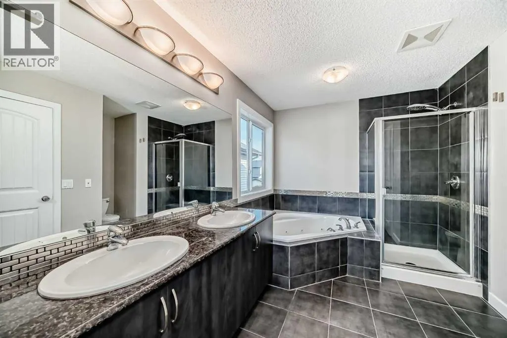 11 Skyview Springs Manor NE