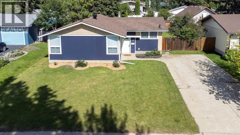 19 Sherwood Crescent