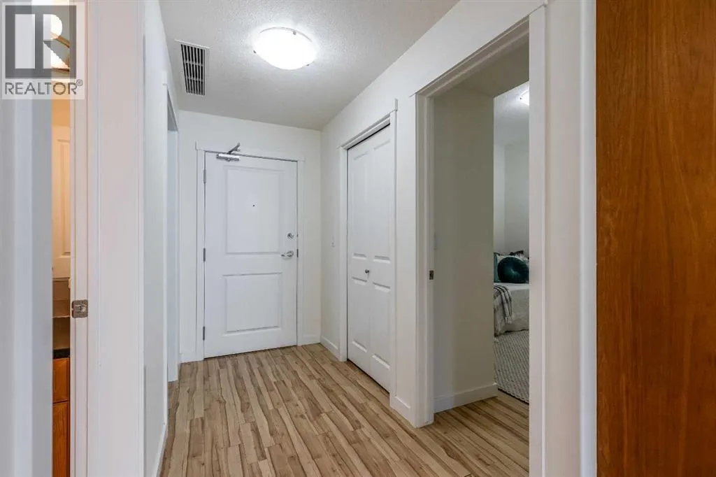 403, 19 Terrace View NE
