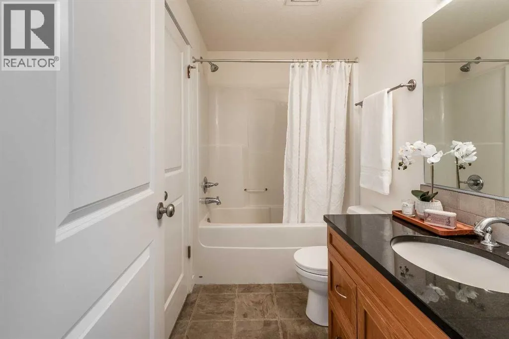 403, 19 Terrace View NE