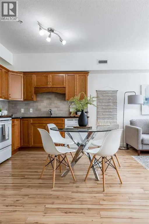 403, 19 Terrace View NE