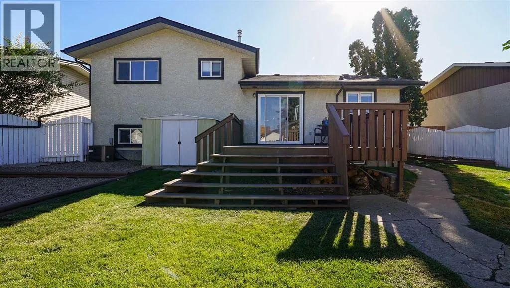 134 Shields Crescent SE