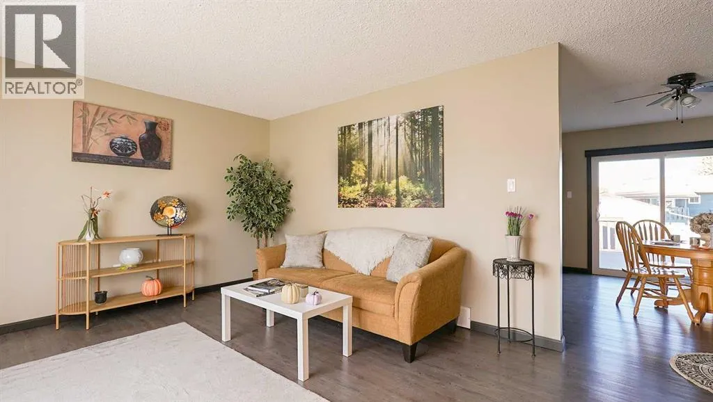 134 Shields Crescent SE