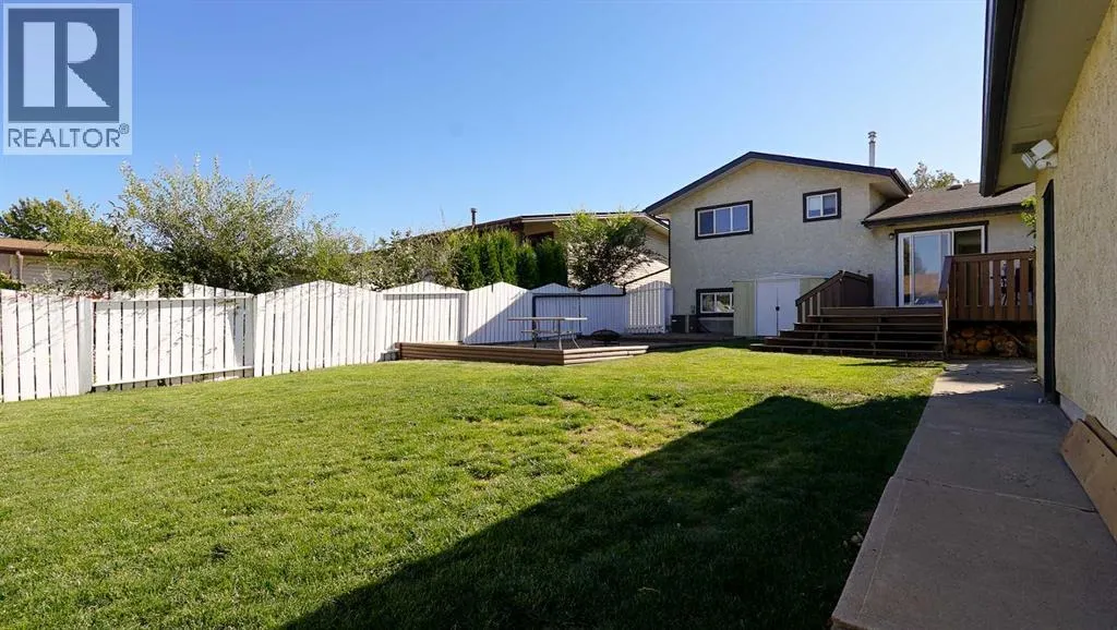 134 Shields Crescent SE