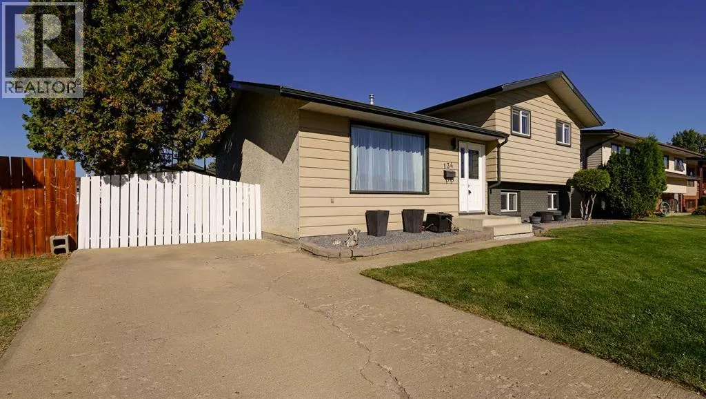 134 Shields Crescent SE