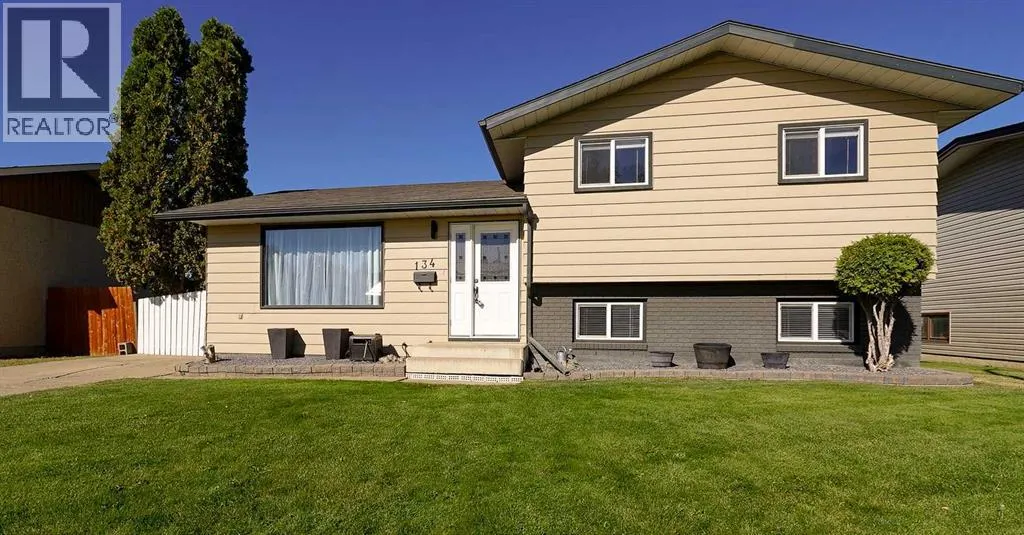 134 Shields Crescent SE