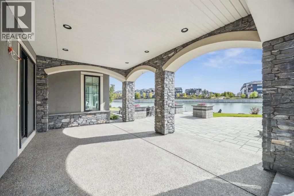55 Mahogany Island SE