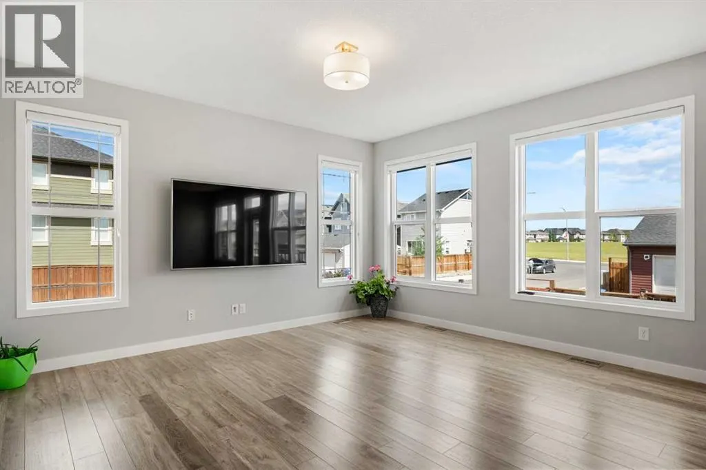 212 Magnolia Heath SE