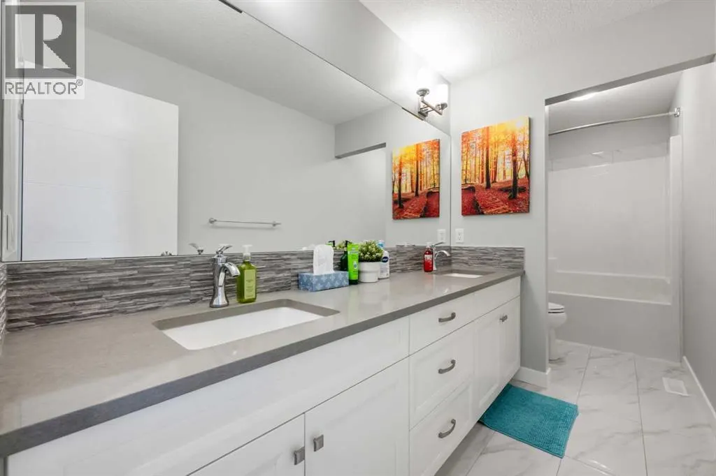 212 Magnolia Heath SE