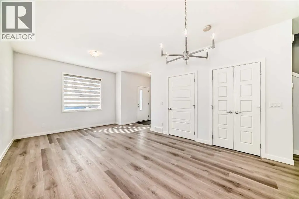 106, 75 Evanscrest Common NW