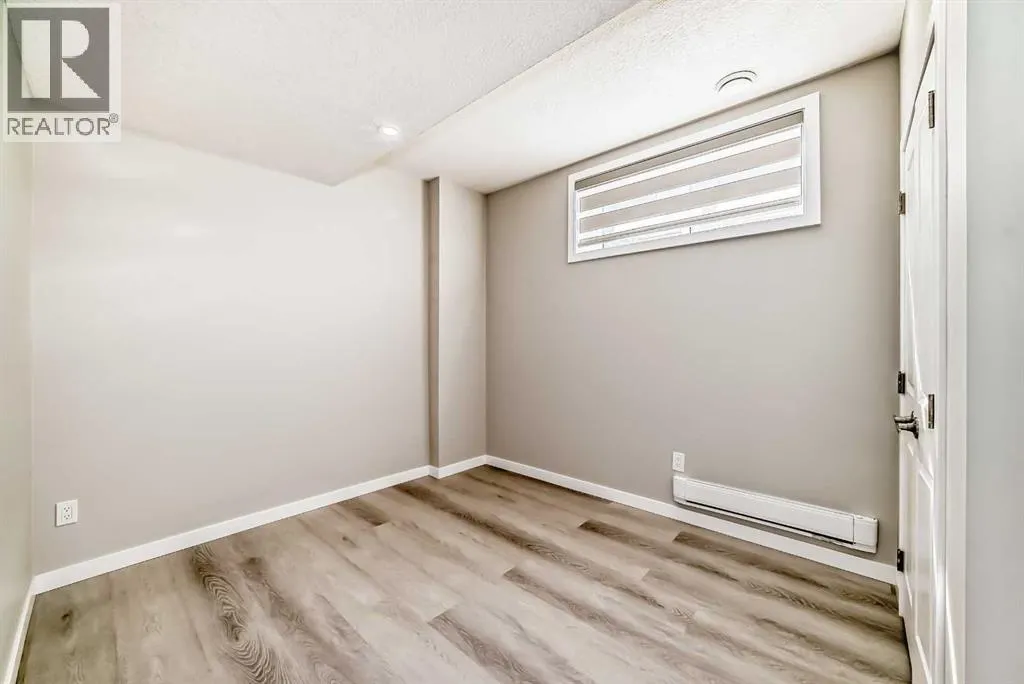 106, 75 Evanscrest Common NW