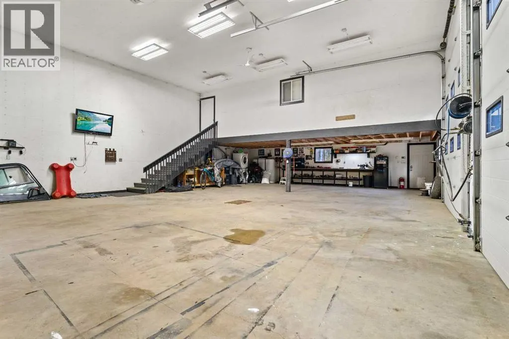 53, 704041 Range Road 72