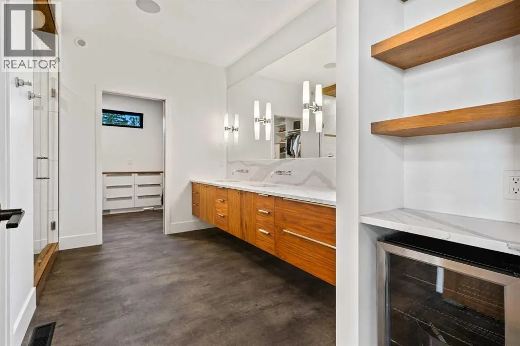 53, 704041 Range Road 72
